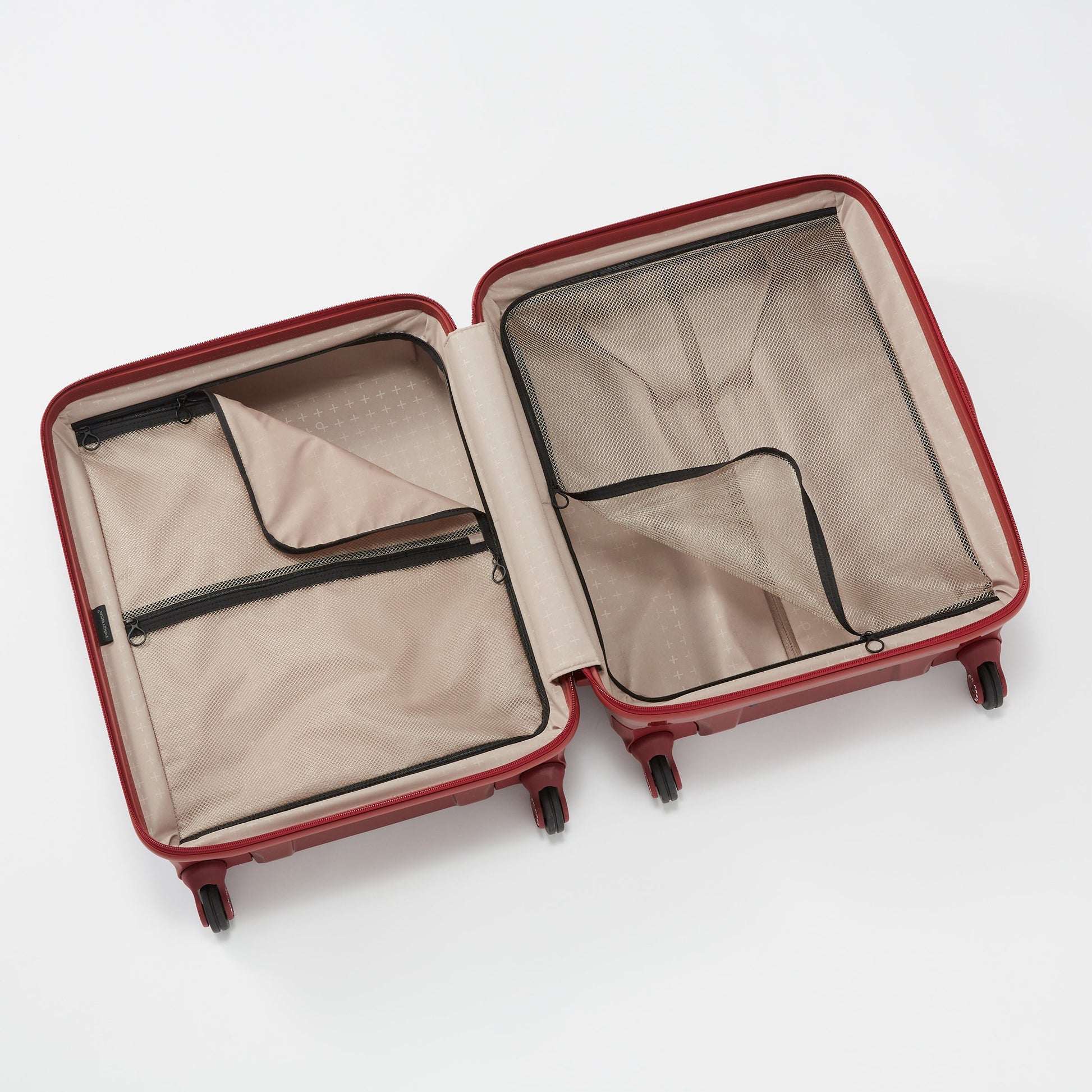 STARIA CXR Checked Medium - ACE Global Online Store