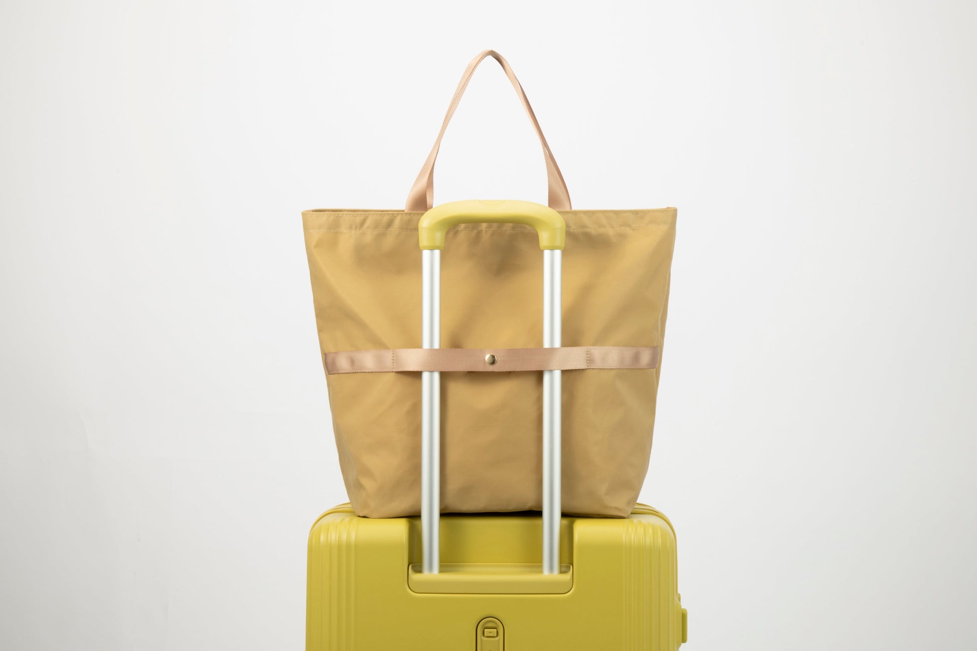 FURNIT-Z Front Pocket Checked Medium ACE