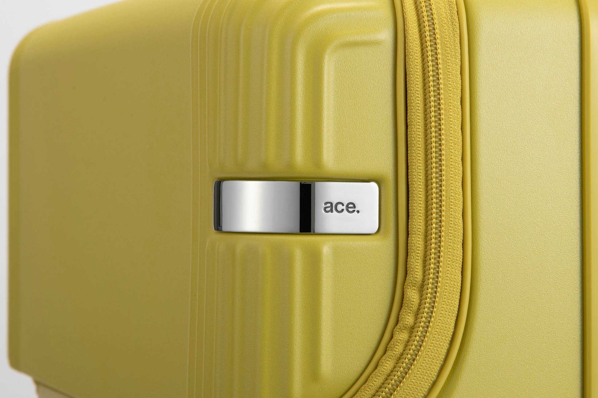 FURNIT-Z Front Pocket Checked Medium ACE