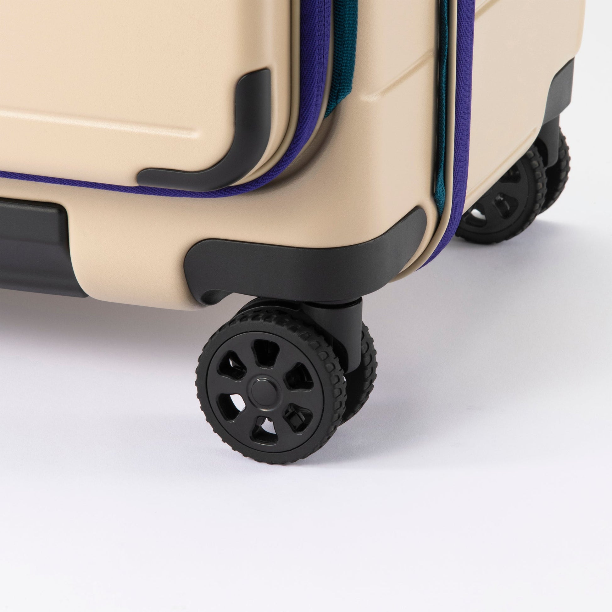 TEOFIELD Trunk Medium ACE