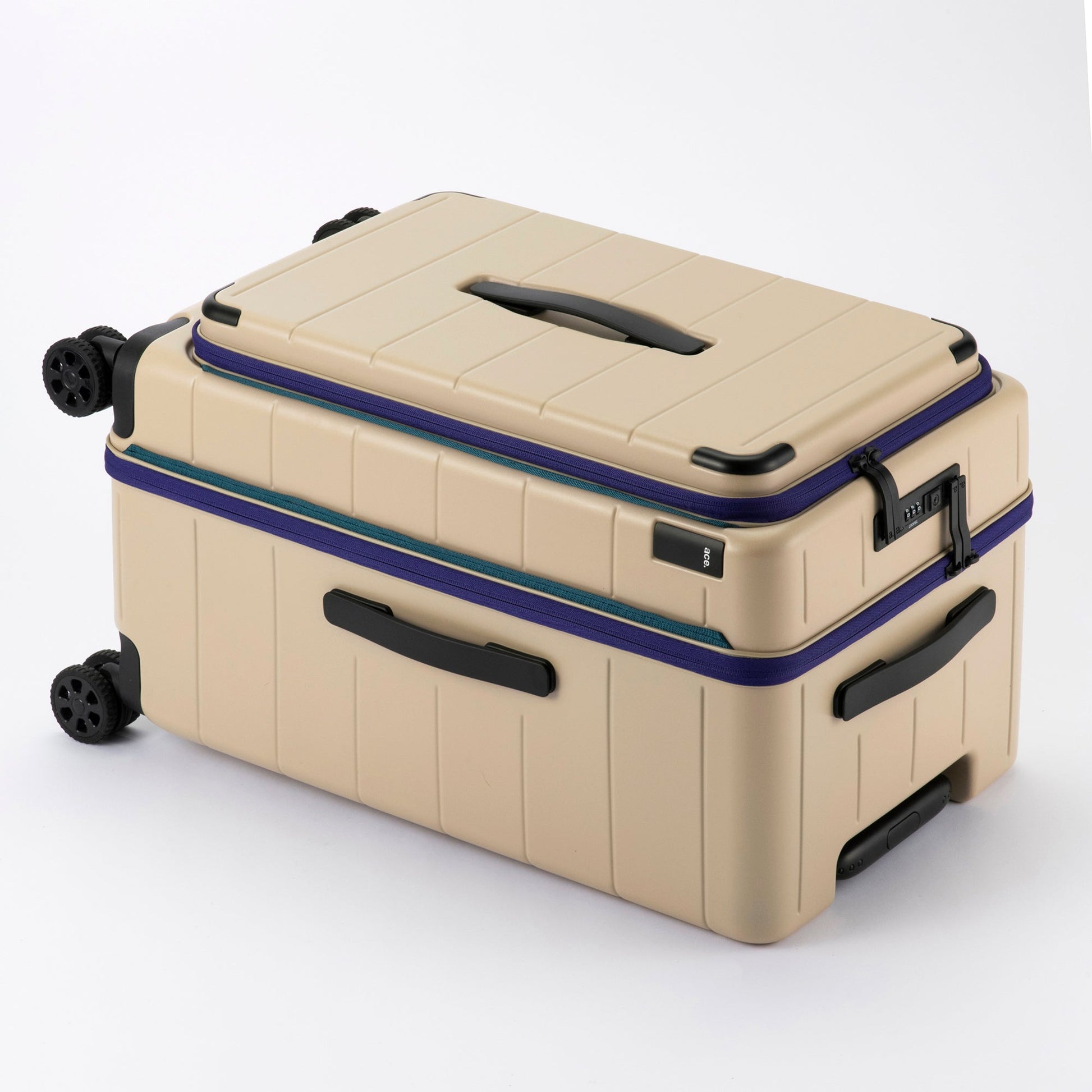 TEOFIELD Trunk Medium ACE