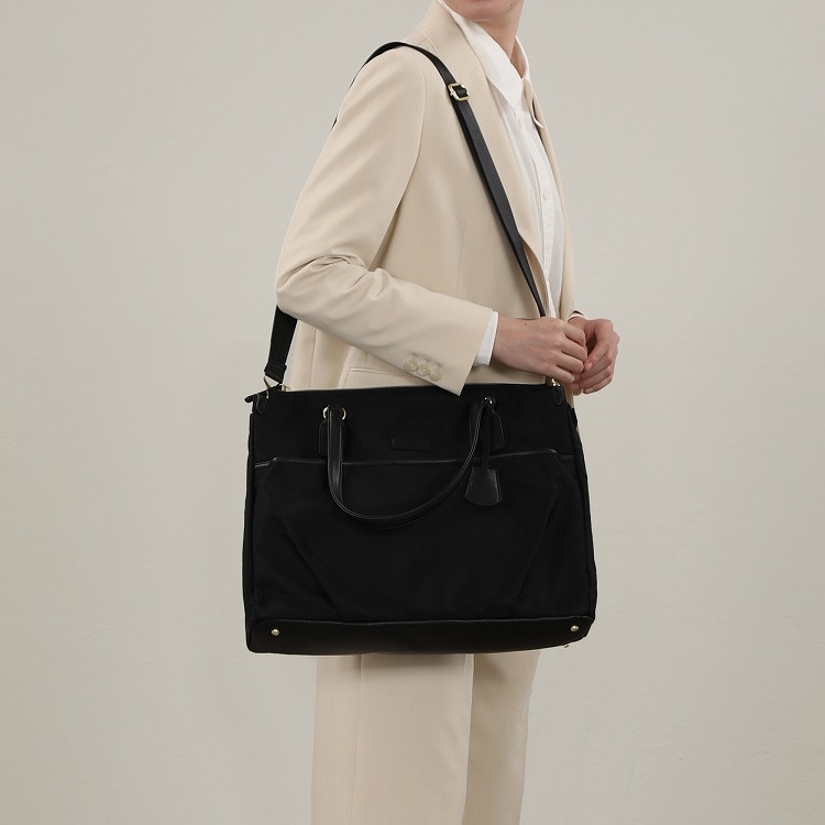 ESENCIA Tote Medium