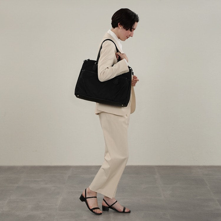 ESENCIA Tote Medium