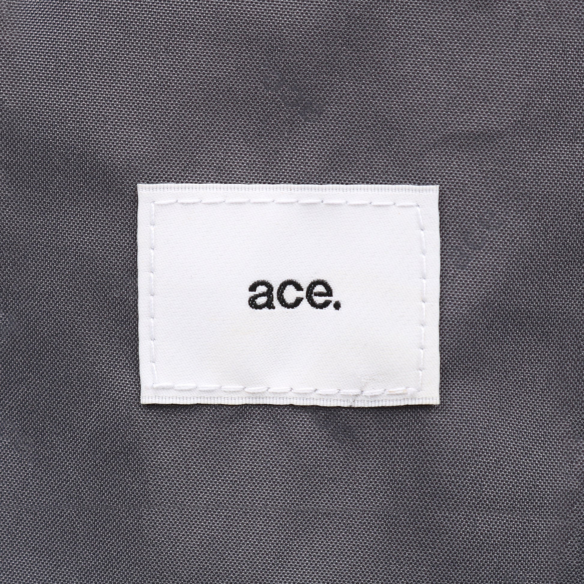 ace. Garment Bag ACE