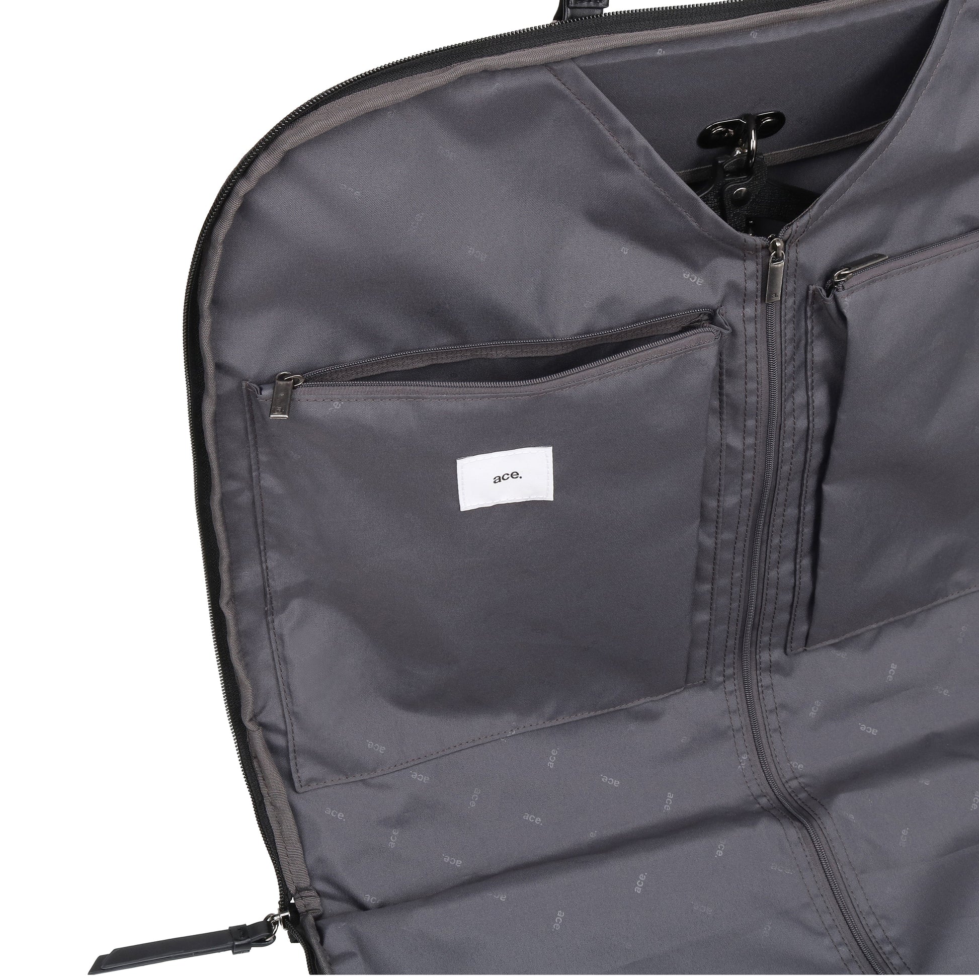 ace. Garment Bag ACE