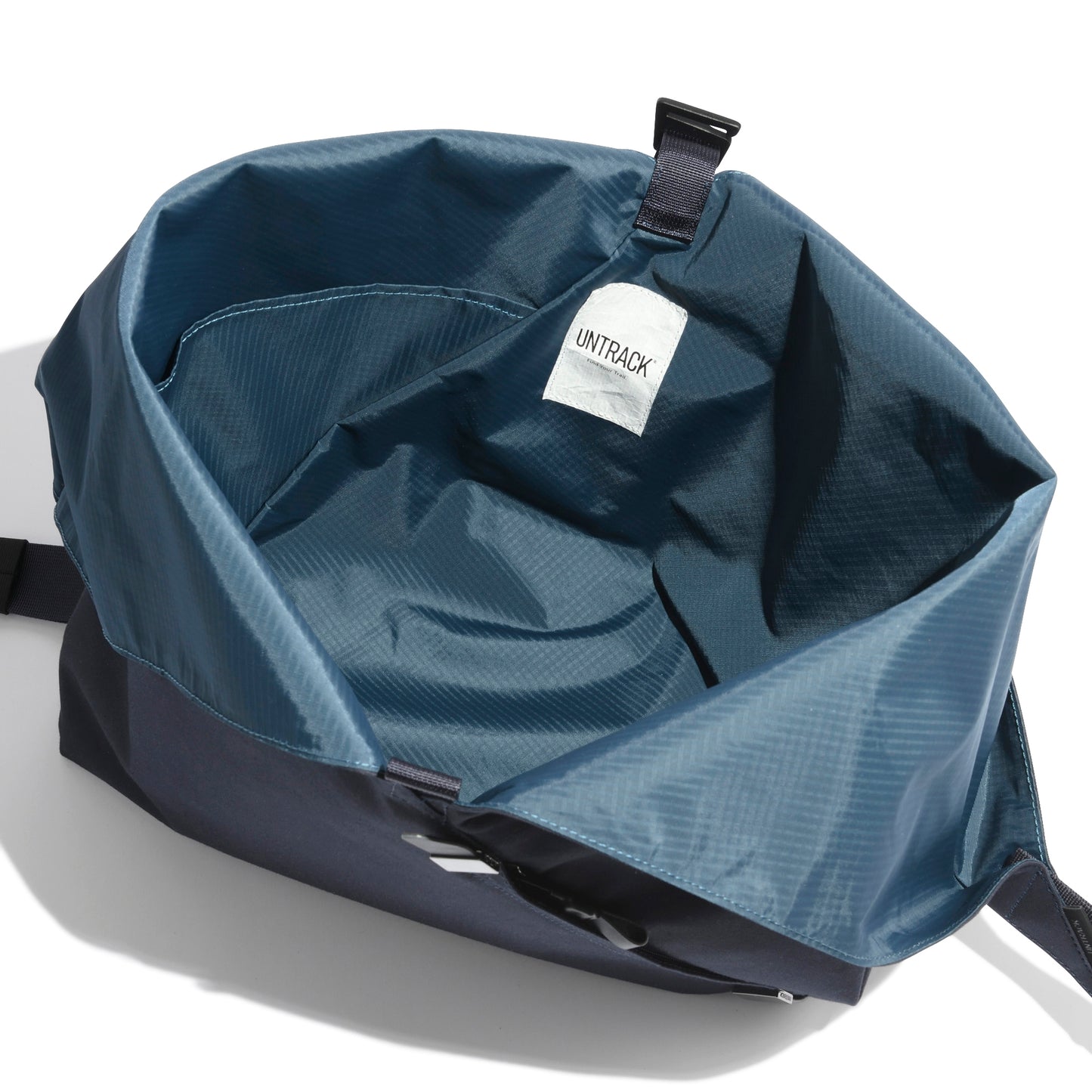 UT CITY VT AZUMA Bag