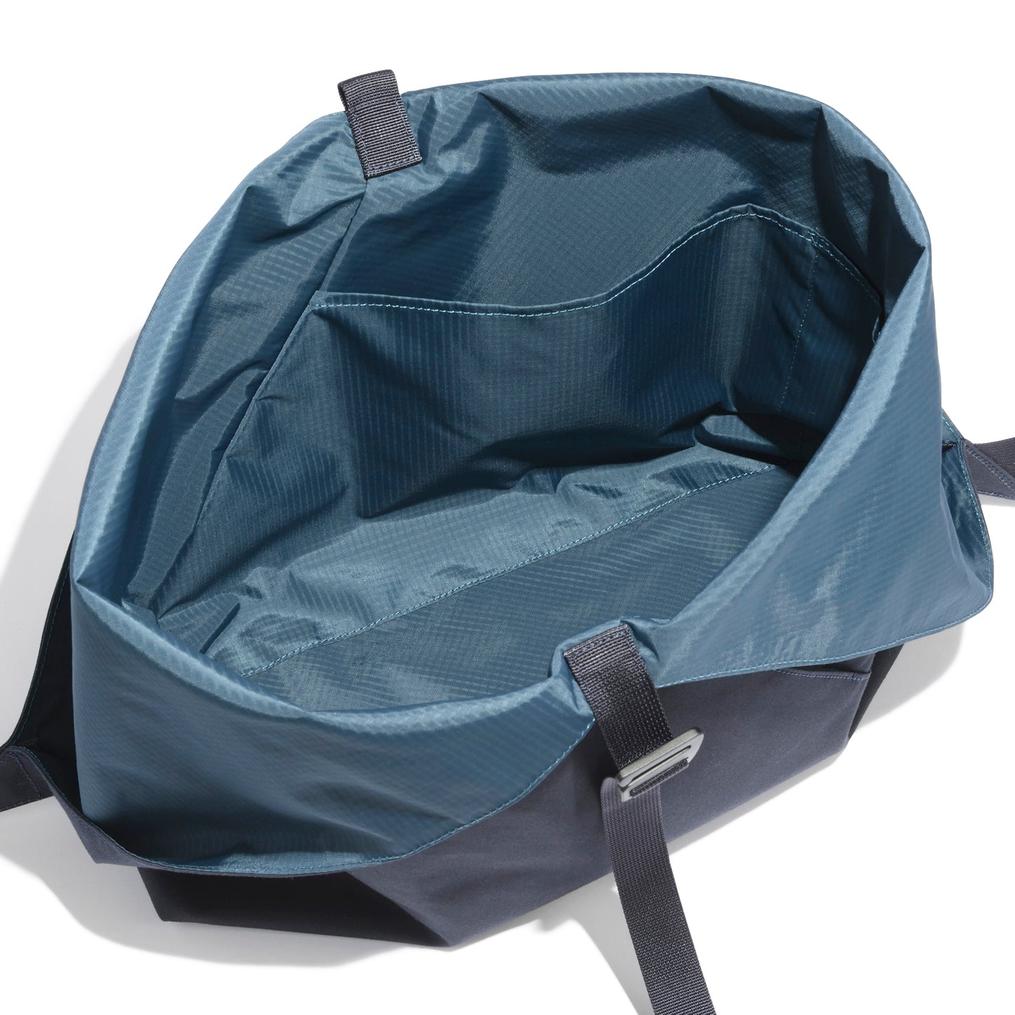 UT CITY VT AZUMA Bag