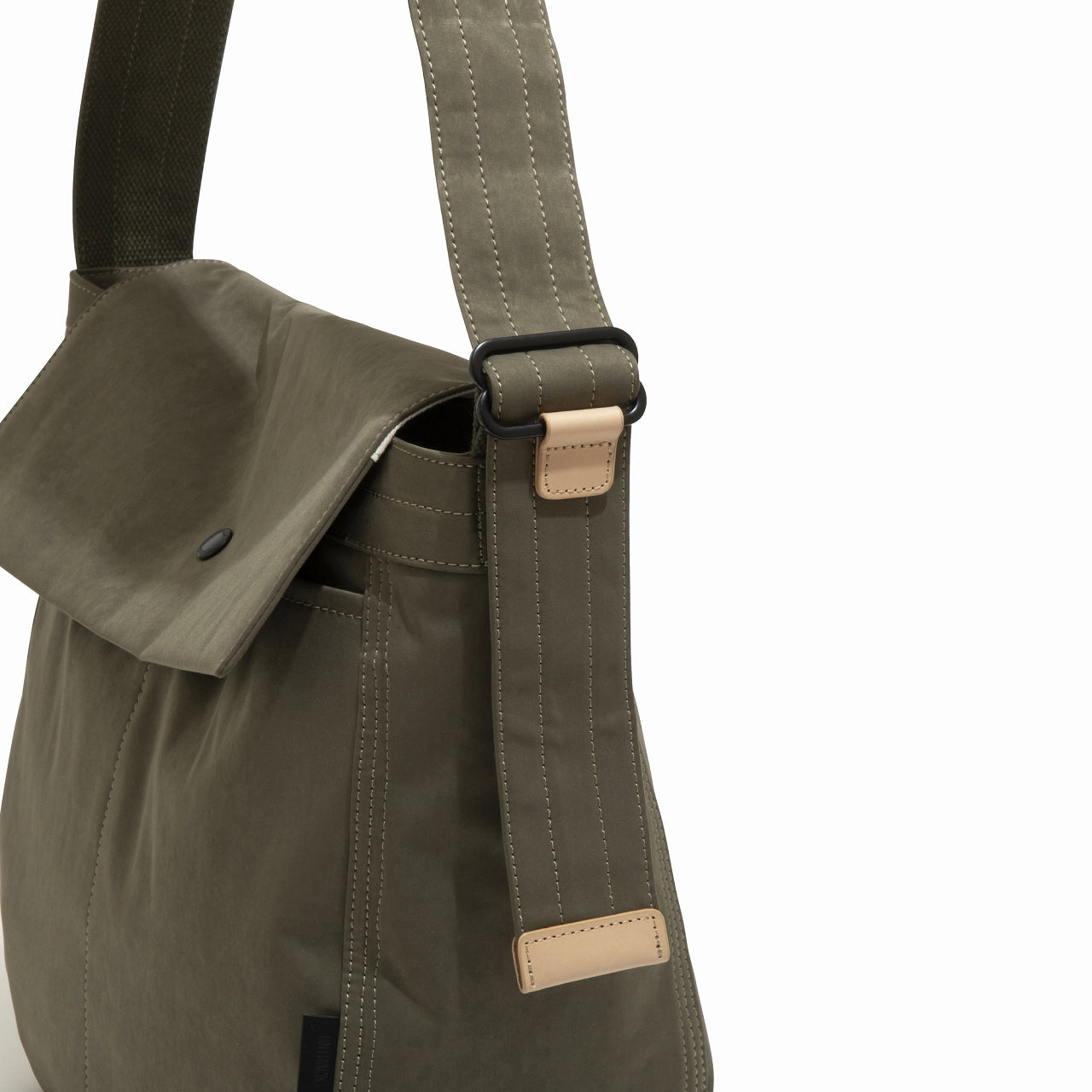 CITY PLUS NEWSPAPER Crossbody Medium ACE