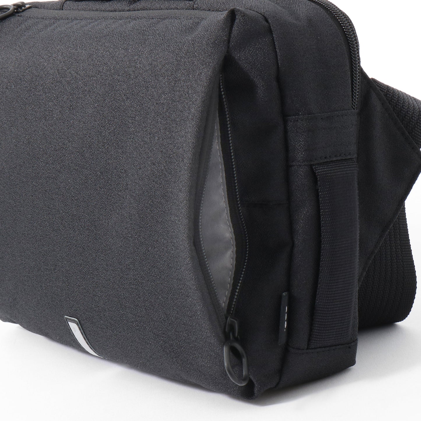 HANSREE-SD Crossbody Small ACE