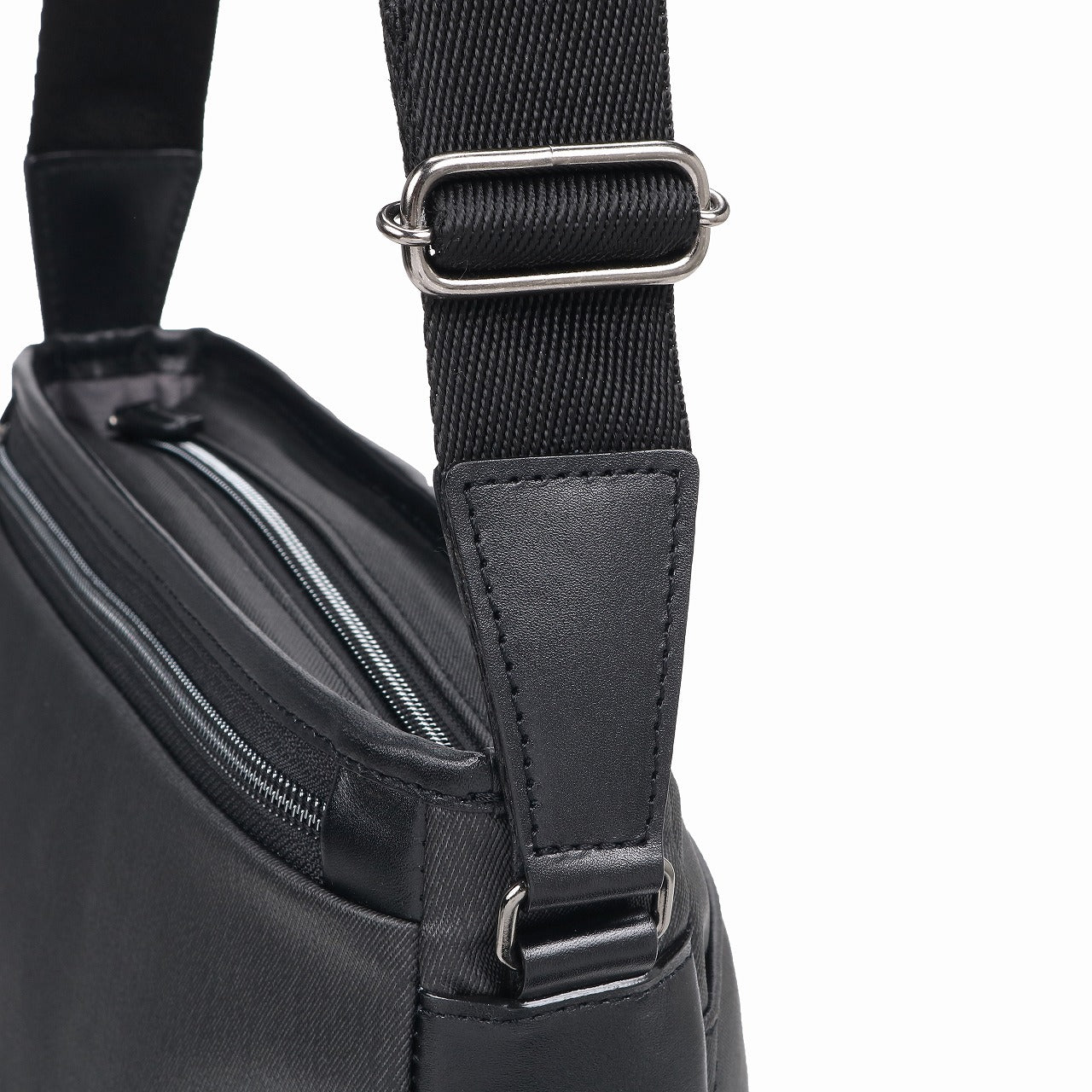 DINO Crossbody Type D