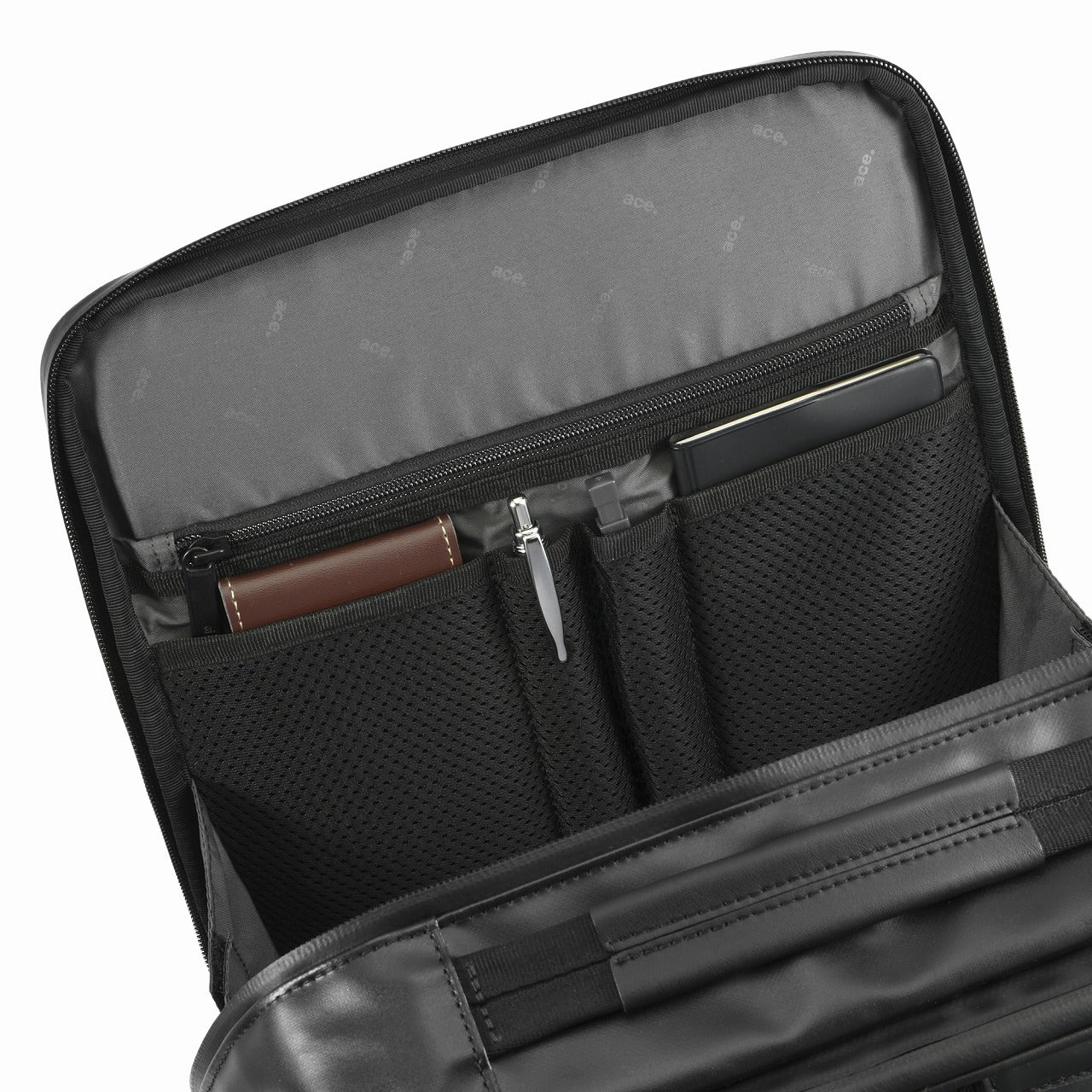 GADGETABLE WR 2 Backpack Expandable Large