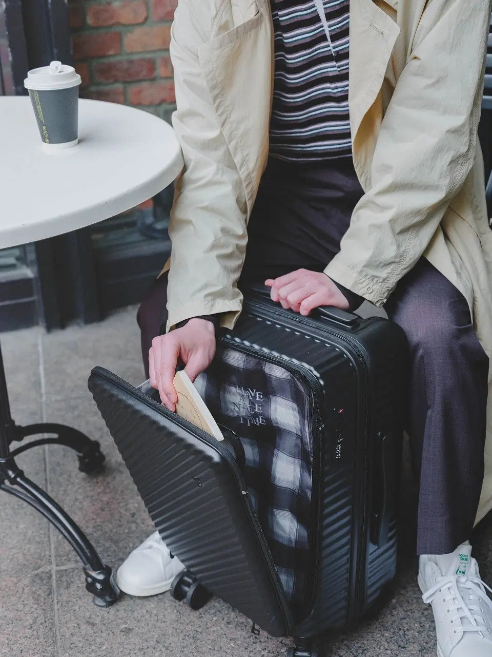 Expert-Tips-for-Efficiently-Packing-Your-Suitcase ACE Global Online Store