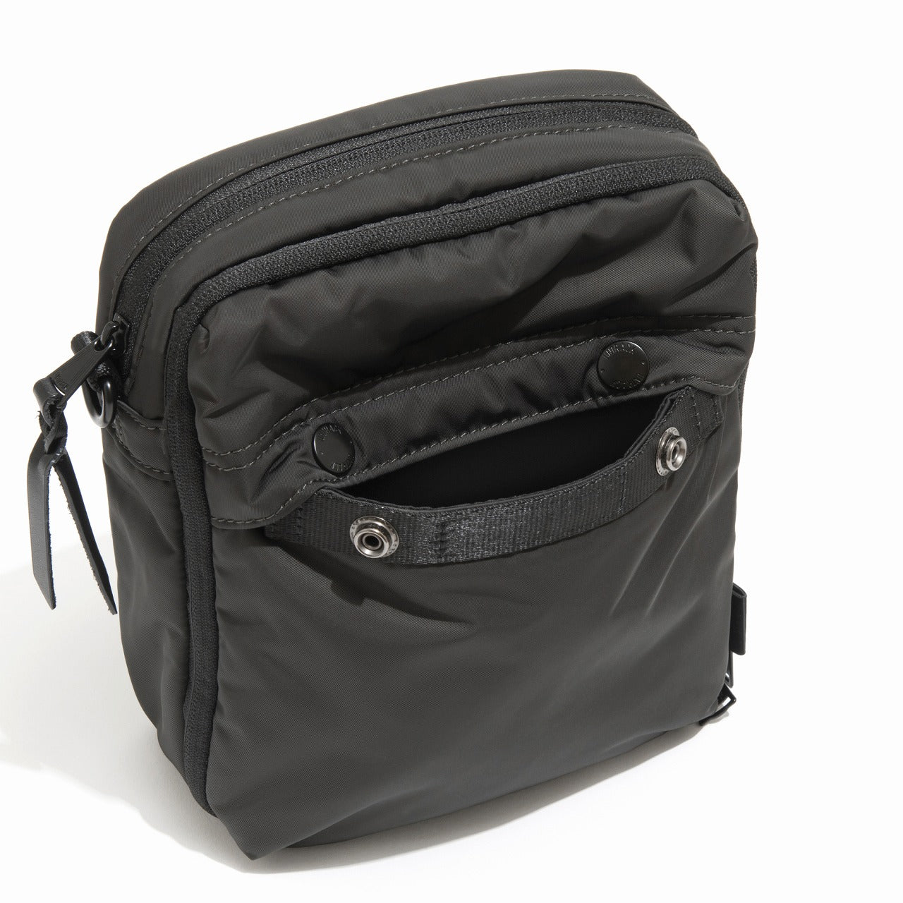 CITY DS Vertical Shoulder Bag