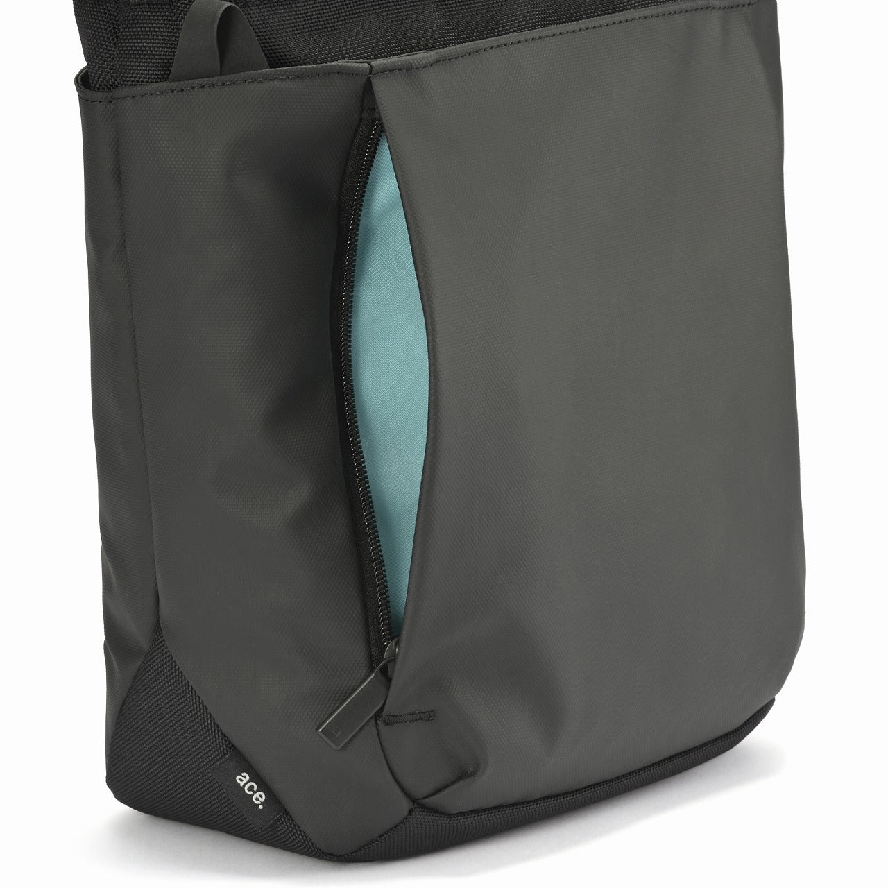RUGGRENTICE CROSS Crossbody Large ACE