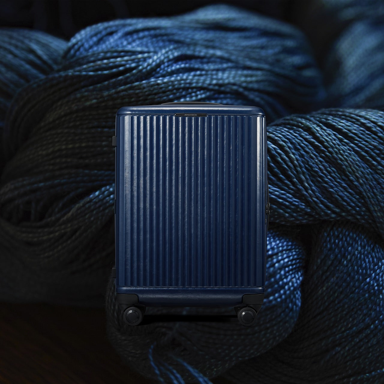 J5 INRYU Indigo / Ecru Continental Carry-On ACE