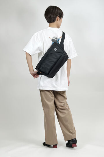 HYPHENORM | Medium Messenger Bag | 60153,, small image number 17