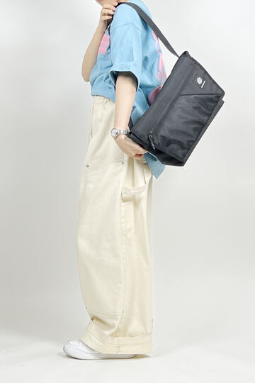 HYPHENORM | Medium Messenger Bag | 60153,, small image number 15